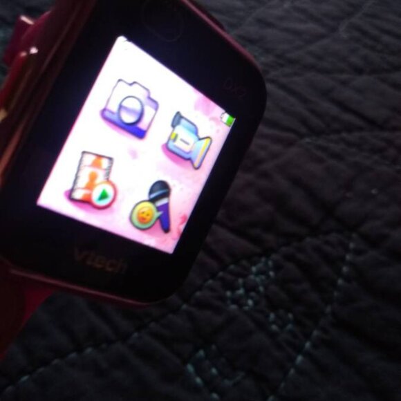 2 kid smartwatches, Vtech DX2 (pink) and Vtech DX3 (kidizoom) - Picture 4 of 4